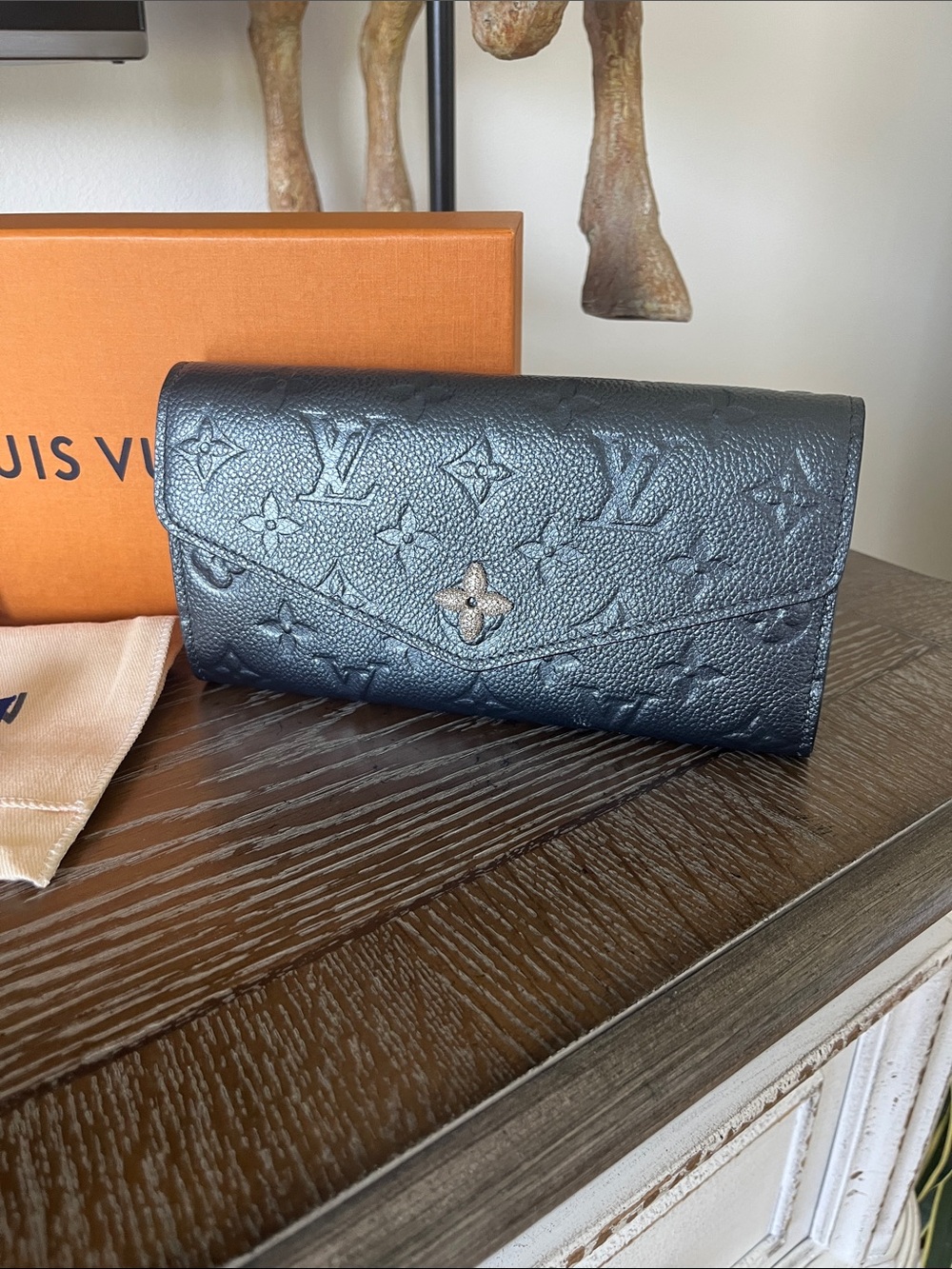 Louis Vuitton Metallic Crystal Floral Sarah Wallet - Picture 3 of 13